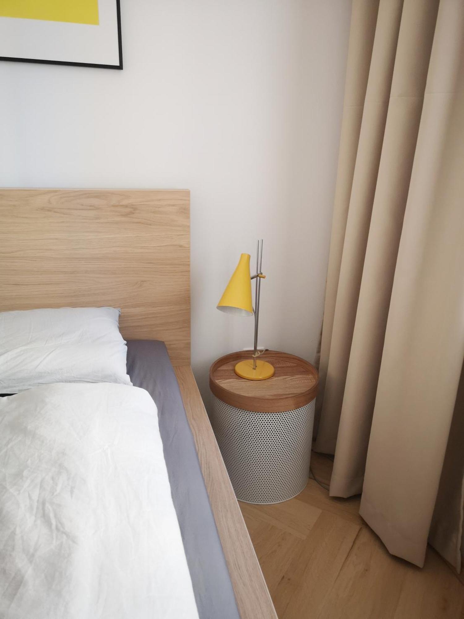 Beautiful New Apt In Old Town Near Train Station - Free Parking Μπρατισλάβα Εξωτερικό φωτογραφία