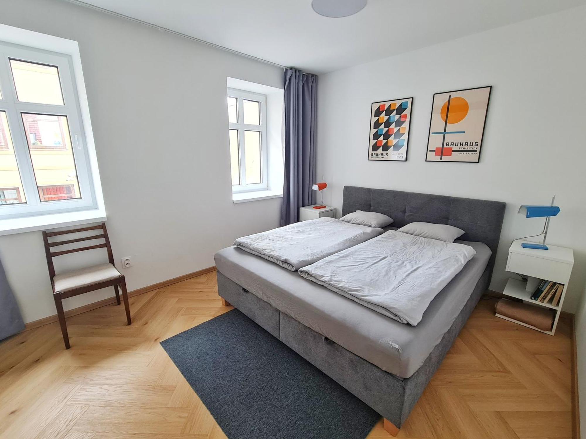 Beautiful New Apt In Old Town Near Train Station - Free Parking Μπρατισλάβα Εξωτερικό φωτογραφία